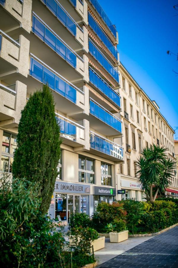 Le Francia II Ap4197 By Riviera Holiday Homes Nice Luaran gambar